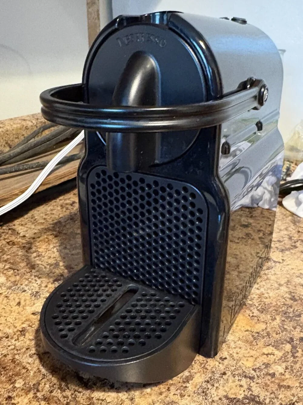 De'Longhi Nespresso Inissia Espresso Machine EN80BCA Black